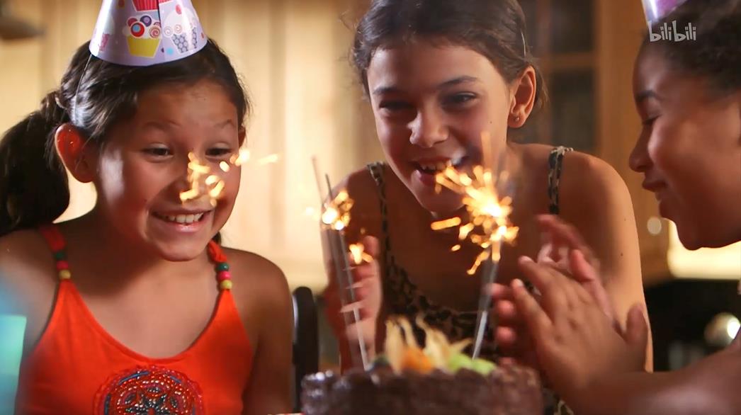 Ů.Little.Big.Girls.1080P. (2004)
