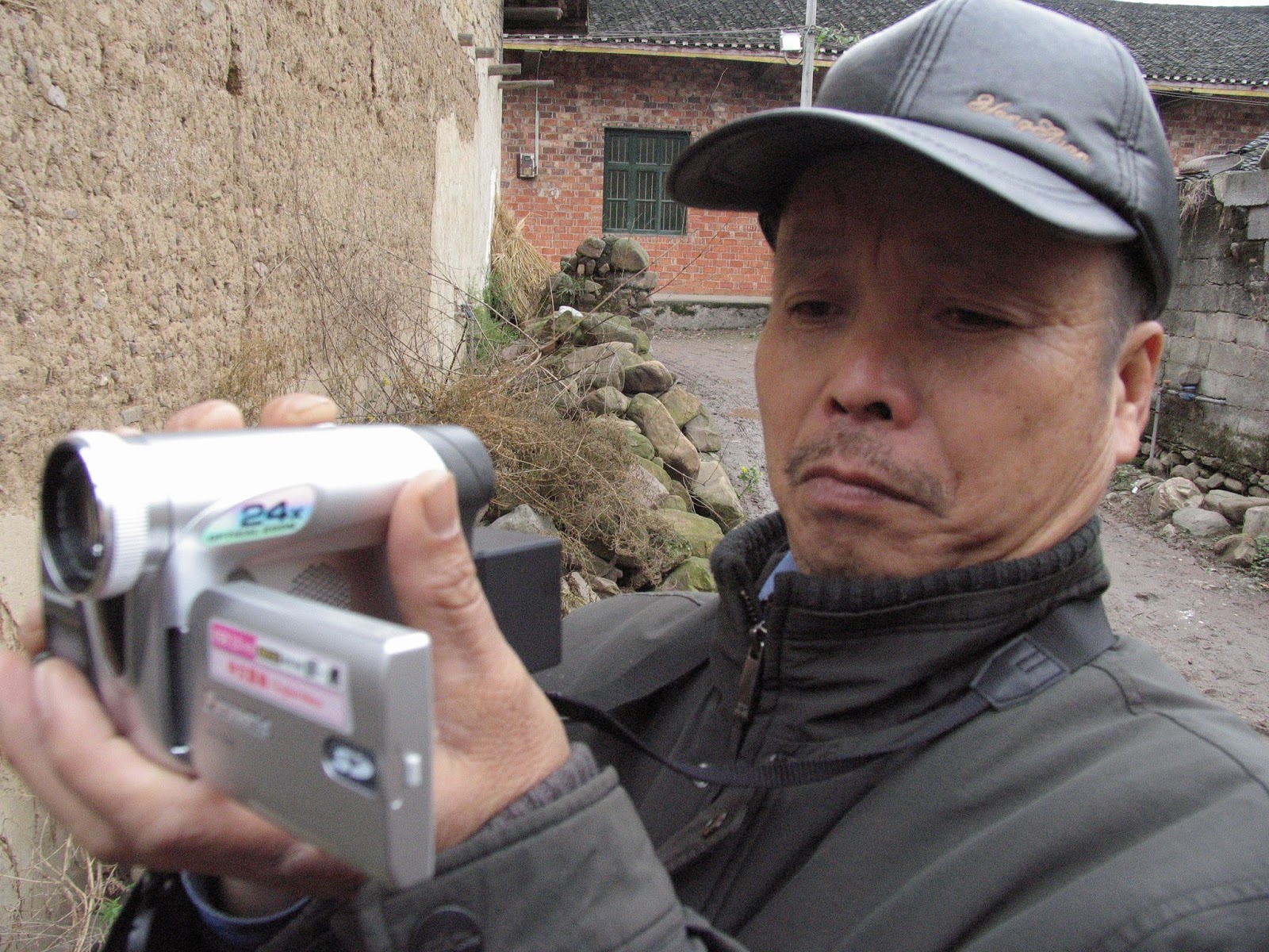 һڰ Revolution in Baiyun Village2013